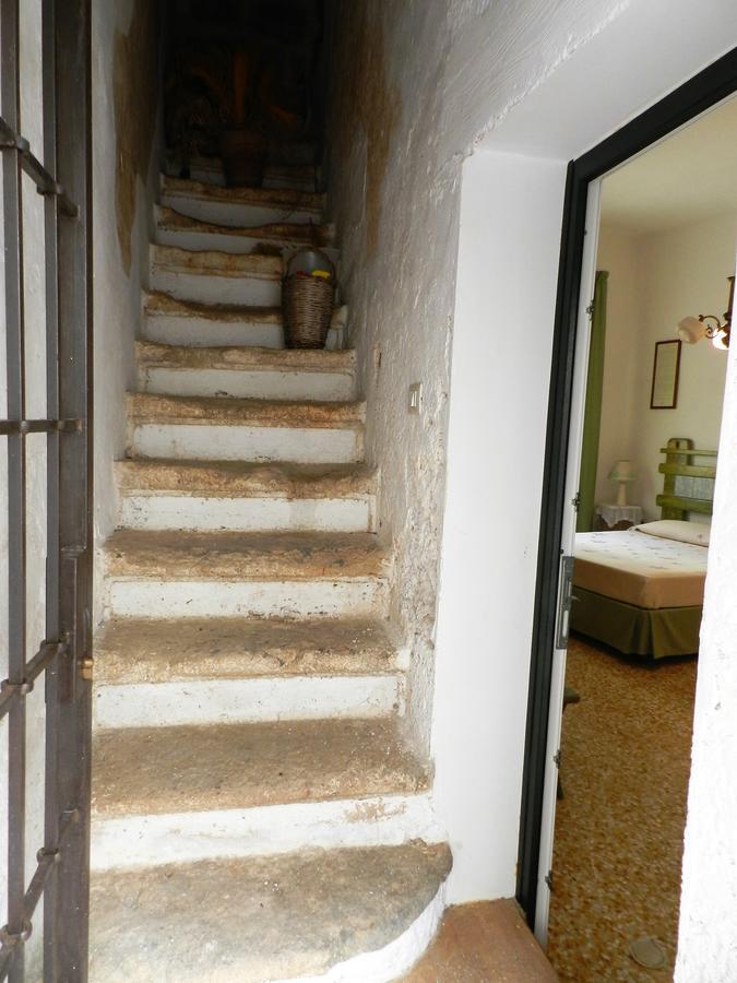Casa Corte Con Terrazza Taviano  Exterior photo